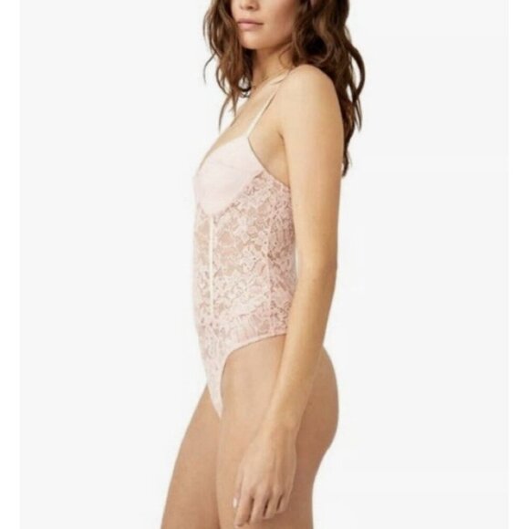 Free People Women's Lace Night Rhythm Bodysuit Size XS Pink Thong NWT $78 - Picture 2 of 16